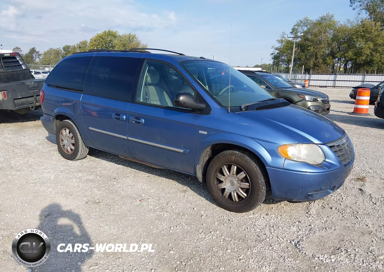 2007 Chrysler Town & Country Touring – zdjęcie 1 z 12