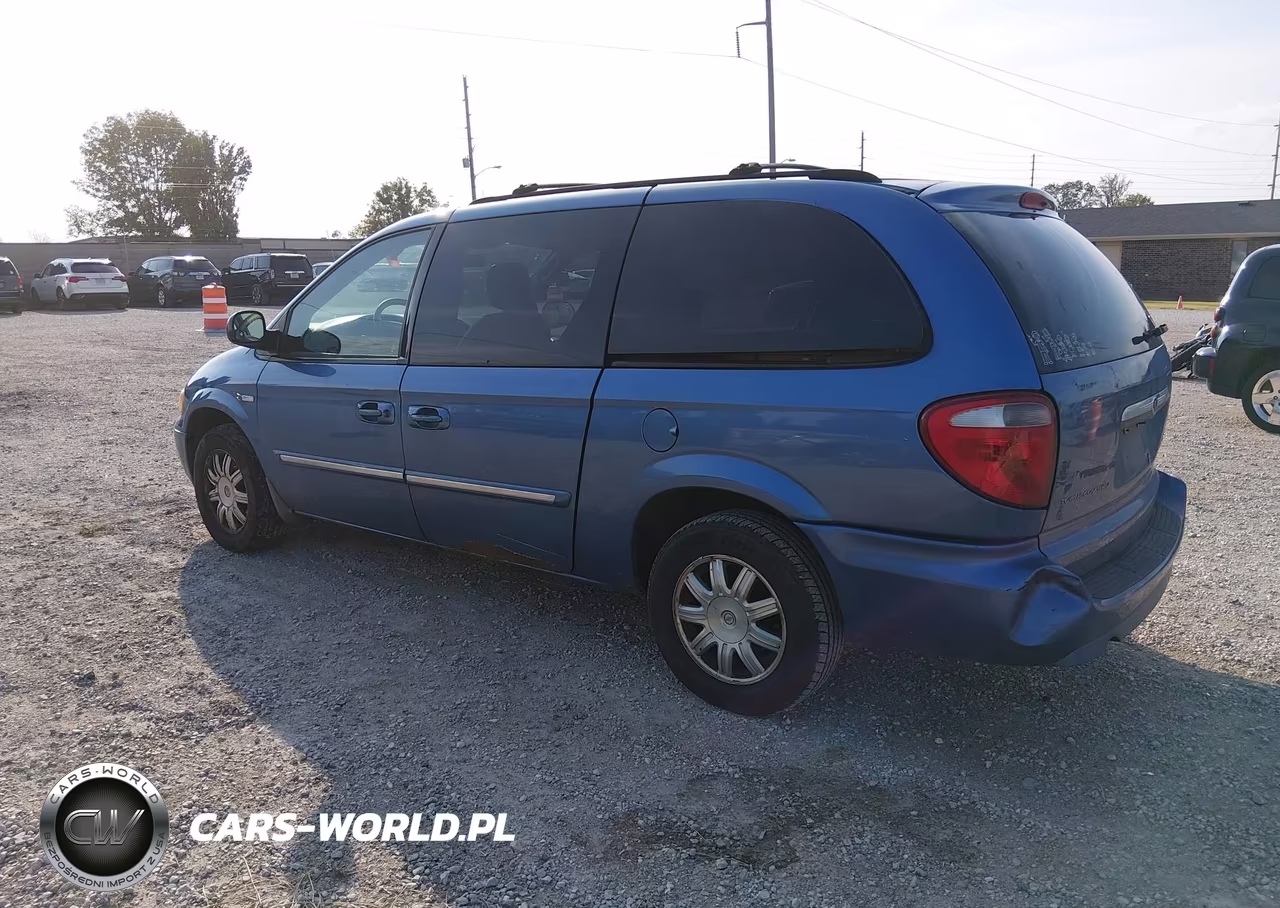 2007 Chrysler Town & Country Touring VIN:2A4GP54L57R214262 - 3