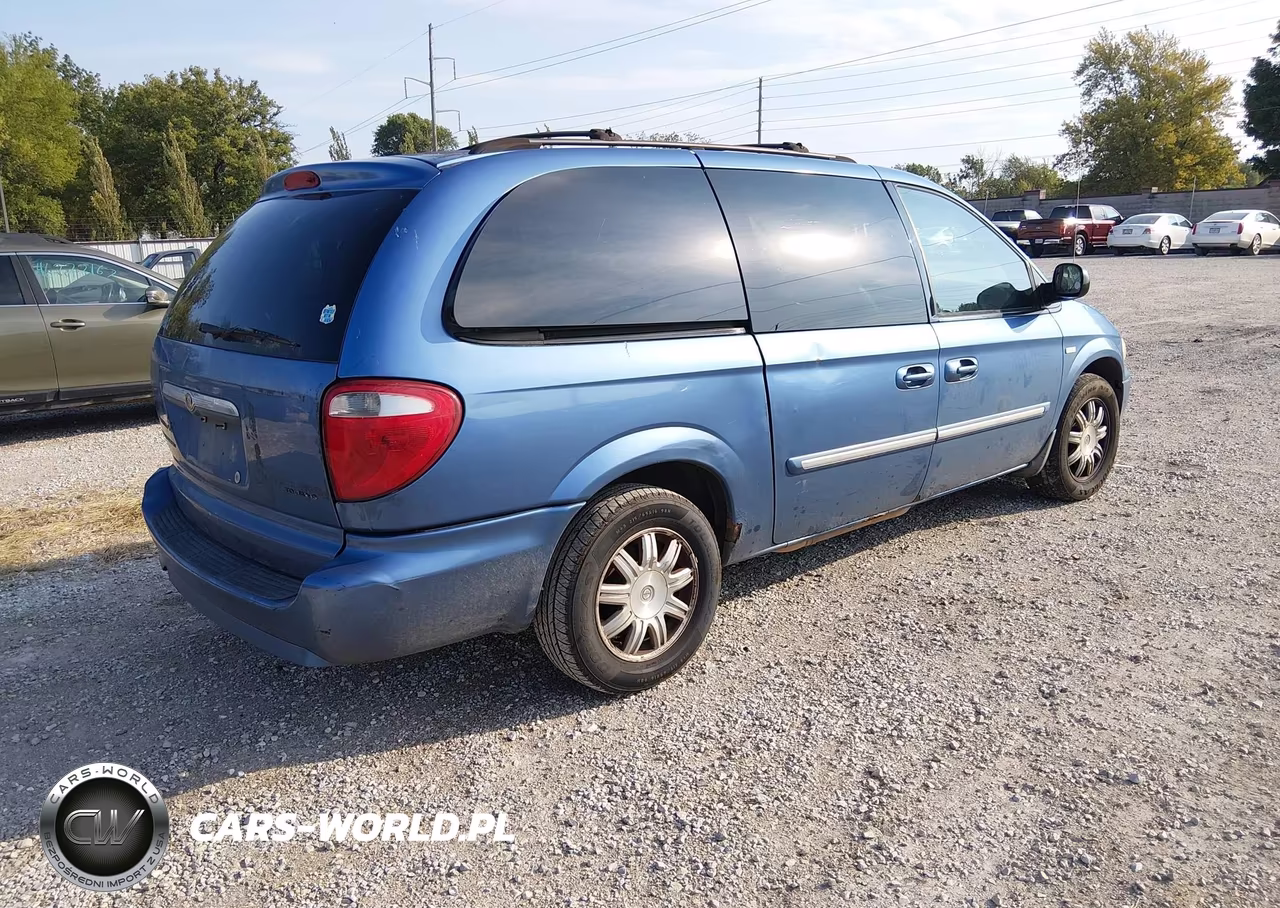2007 Chrysler Town & Country Touring VIN:2A4GP54L57R214262 - 4