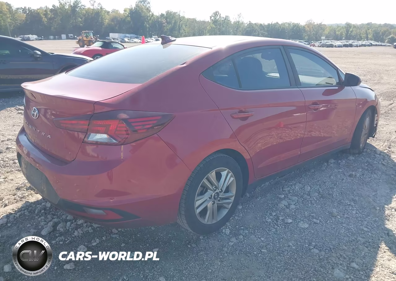 2019 Hyundai Elantra Value Edition VIN:KMHD84LF5KU877253 - 4