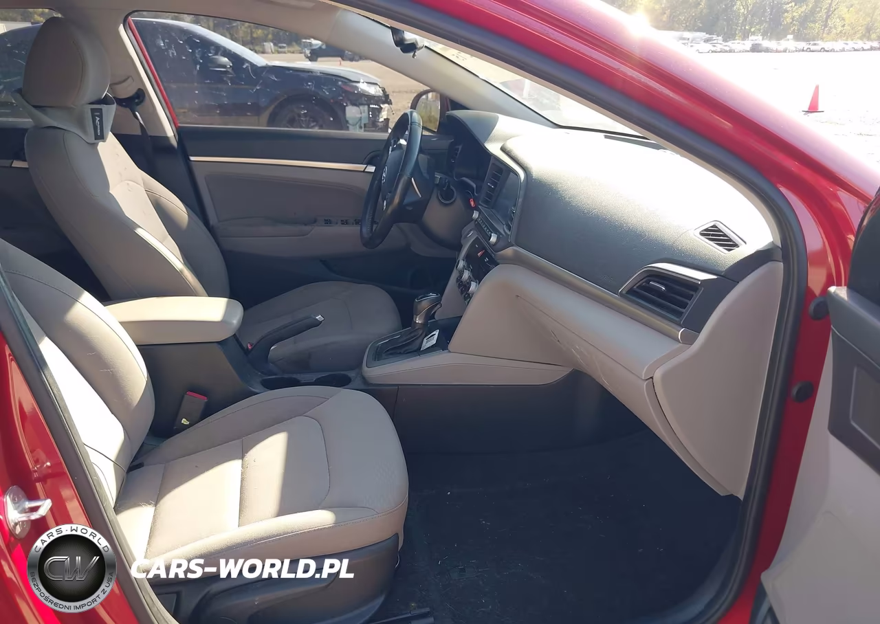 2019 Hyundai Elantra Value Edition VIN:KMHD84LF5KU877253 - 5
