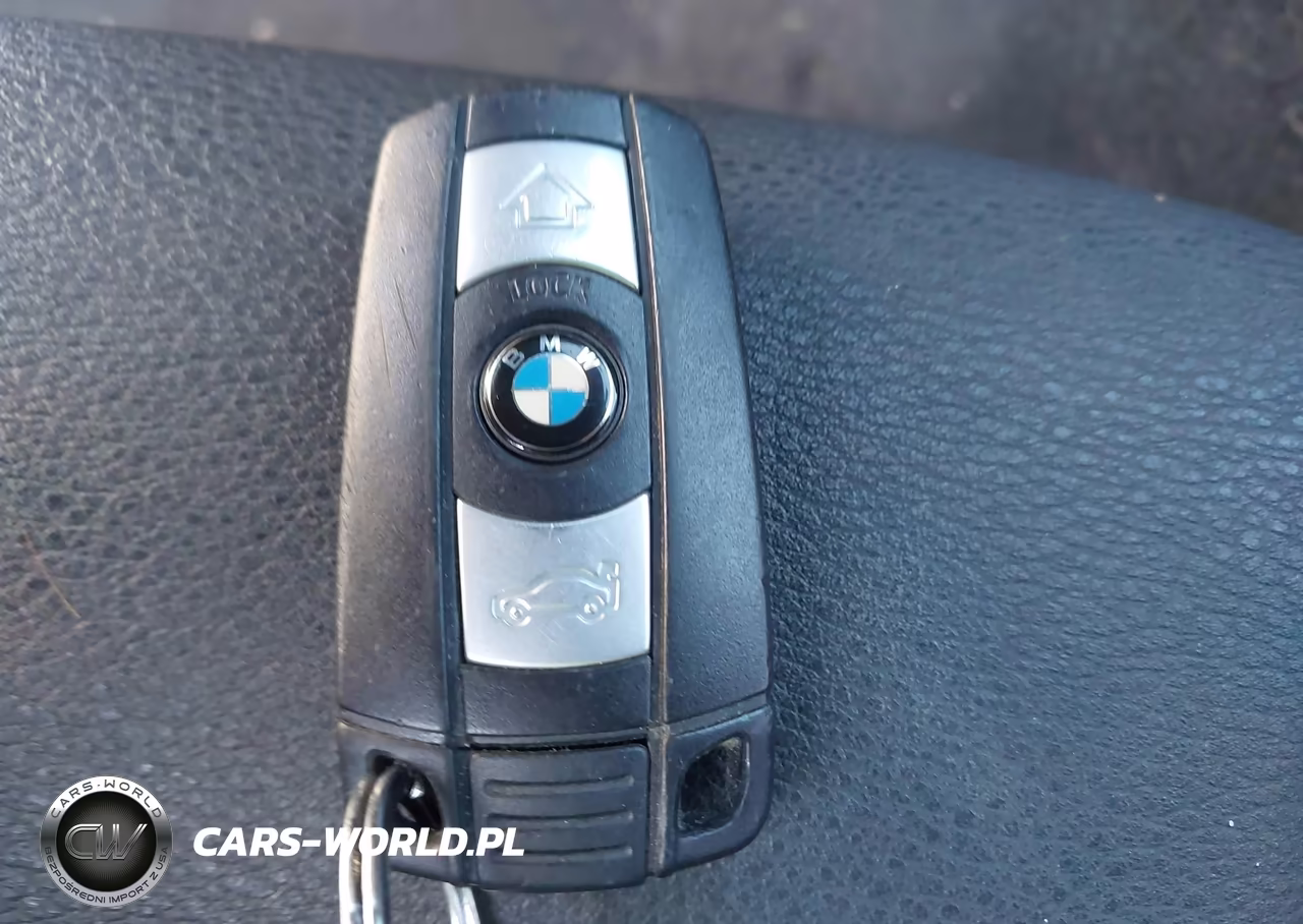 2014 BMW X1 xDrive28I VIN:WBAVL1C52EVR94152 - 11