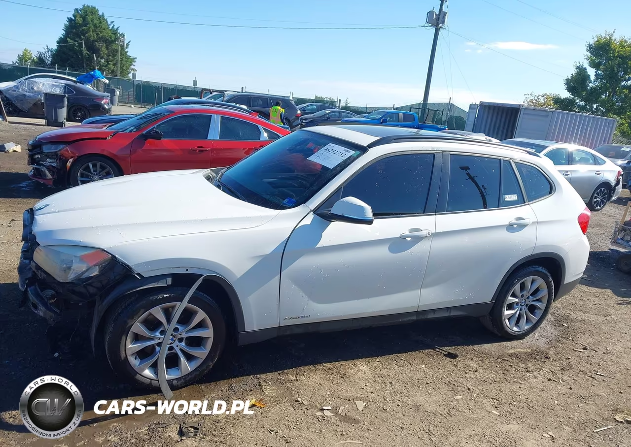 2014 BMW X1 xDrive28I VIN:WBAVL1C52EVR94152 - 15