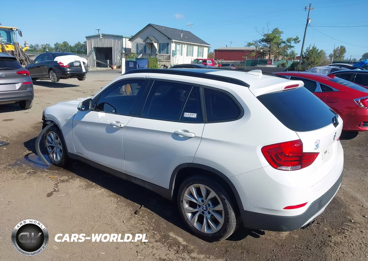 2014 BMW X1 xDrive28I VIN:WBAVL1C52EVR94152 - 3
