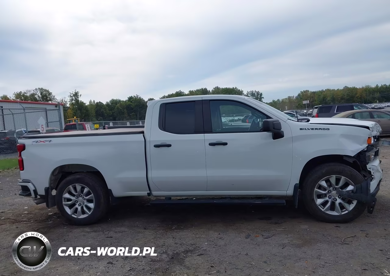 2021 Chevrolet Silverado 1500 4Wd Standard Bed Custom VIN:1GCRYBEH2MZ143155 - 13