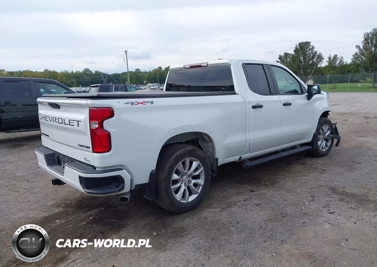 2021 Chevrolet Silverado 1500 4Wd Standard Bed Custom VIN:1GCRYBEH2MZ143155 - 4