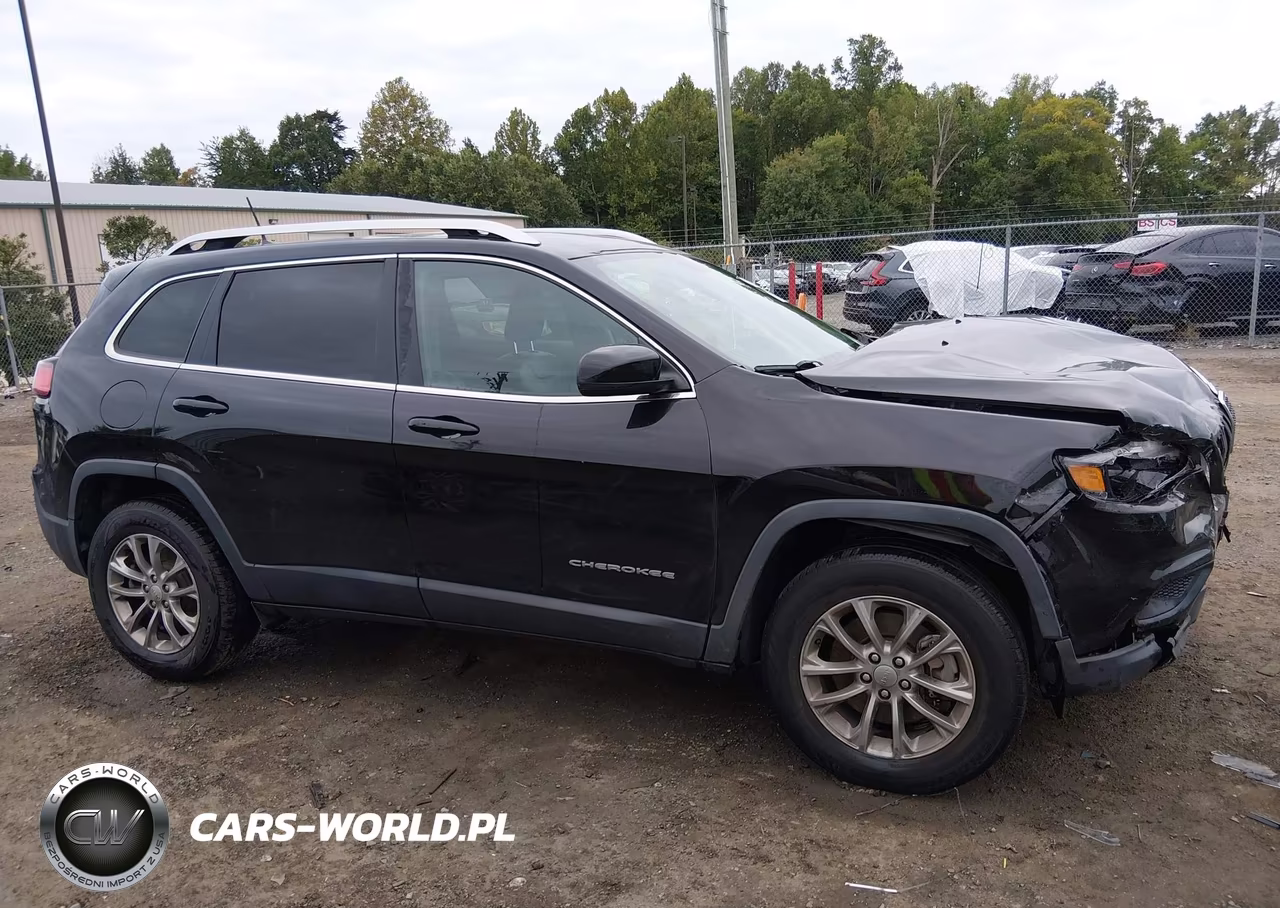 2019 Jeep Cherokee Latitude Plus 4X4 VIN:1C4PJMLB2KD423223 - 14