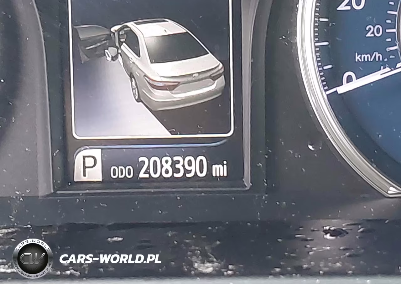 2017 Toyota Camry Le VIN:4T1BF1FK6HU681285 - 16