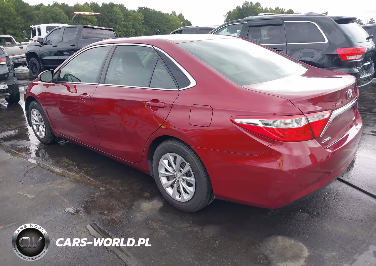 2017 Toyota Camry Le VIN:4T1BF1FK6HU681285 - 3