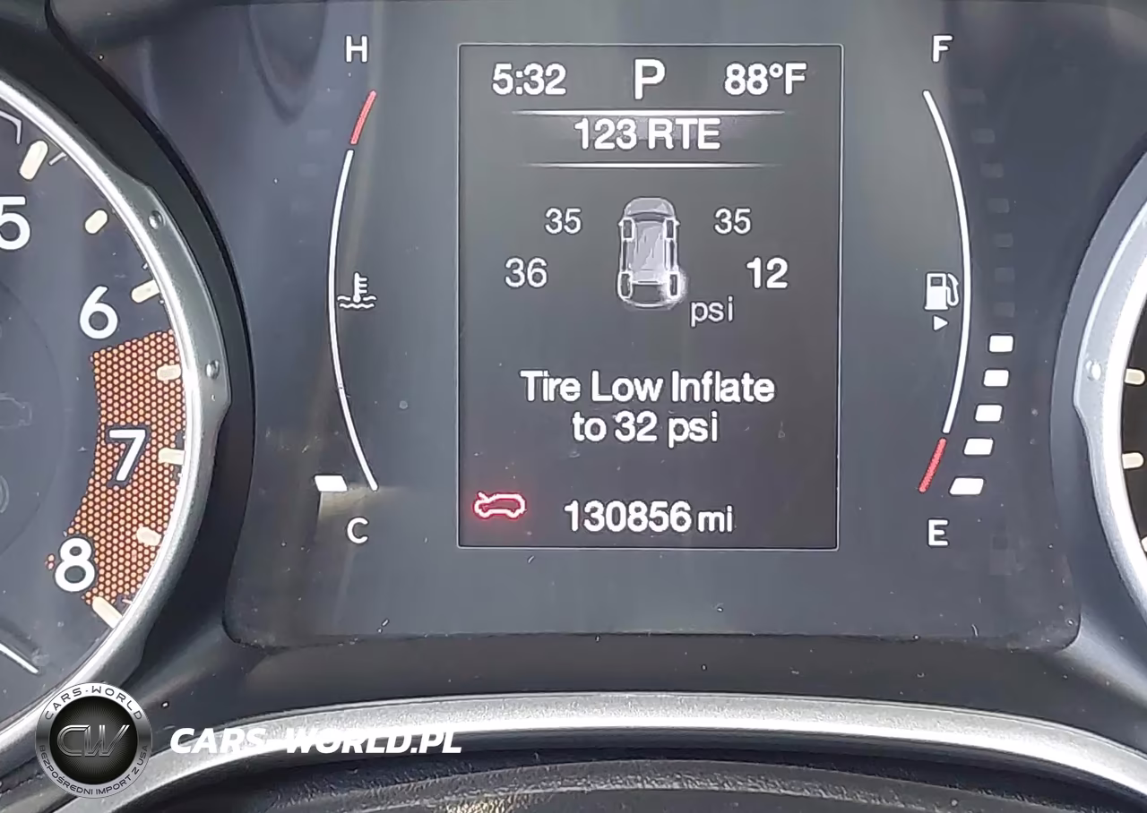 2019 Jeep Compass Sun And Wheel Fwd VIN:3C4NJCBB7KT679452 - 15