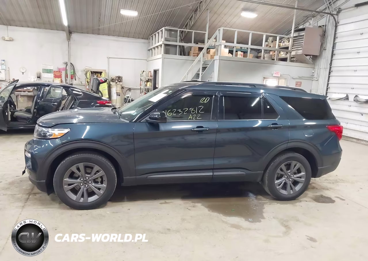 2022 Ford Explorer Xlt VIN:1FMSK8DH2NGB09717 - 14