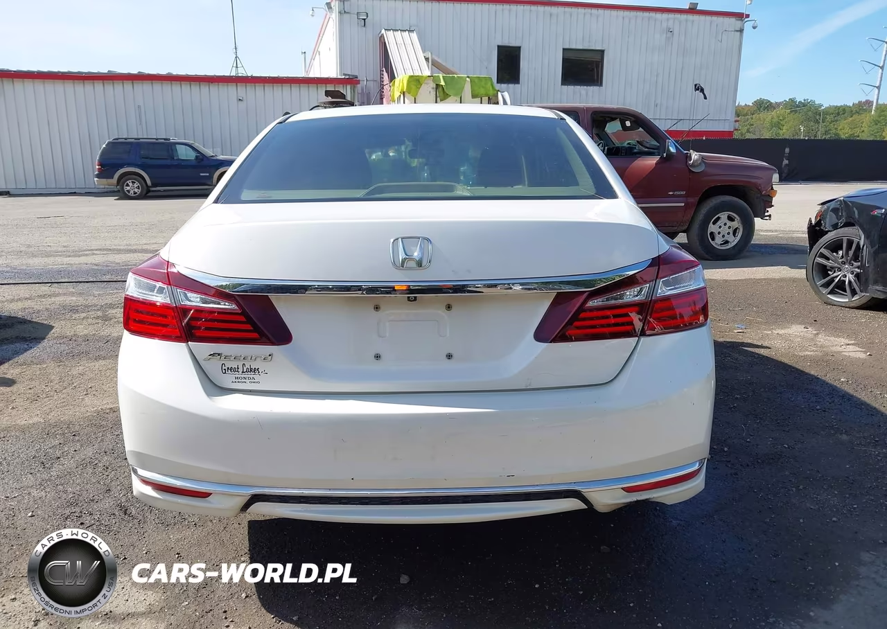 2017 Honda Accord Lx VIN:1HGCR2F31HA112913 - 16
