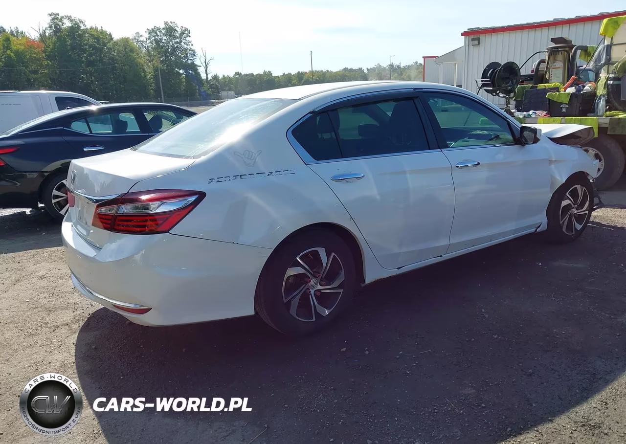 2017 Honda Accord Lx VIN:1HGCR2F31HA112913 - 4