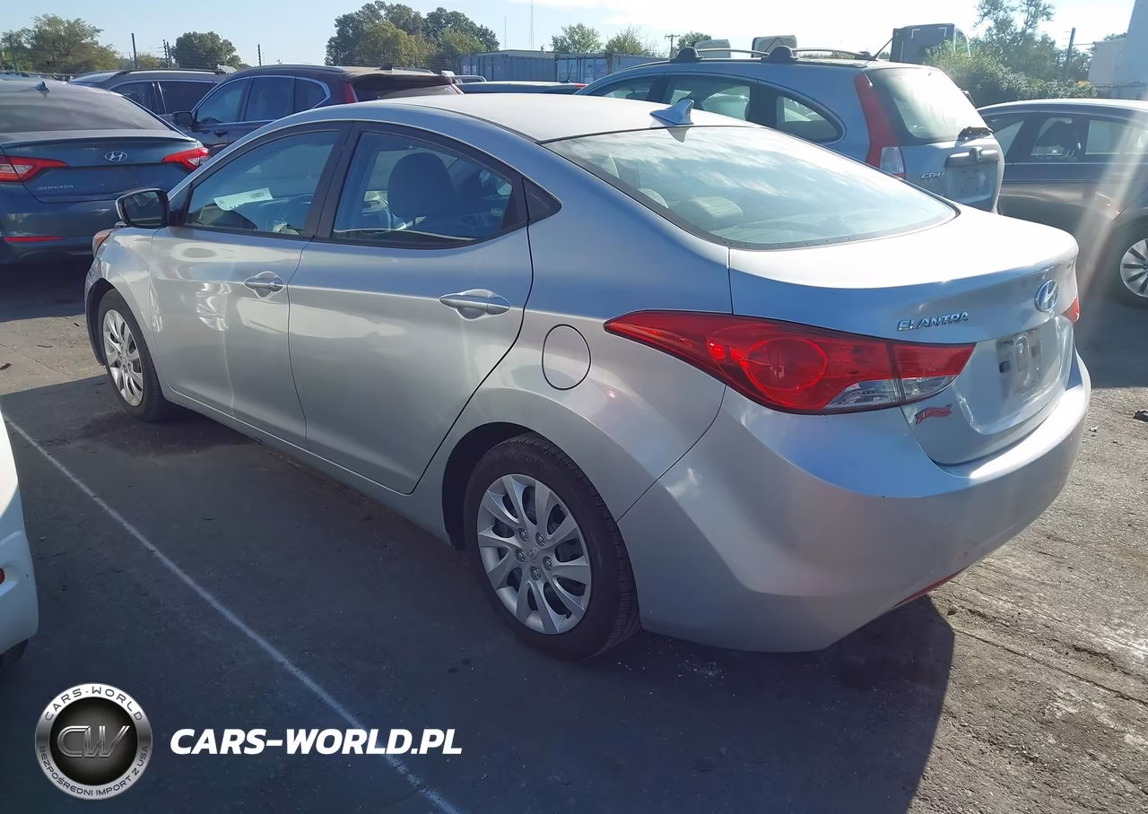 2012 Hyundai Elantra Gls VIN:5NPDH4AE1CH077995 - 3