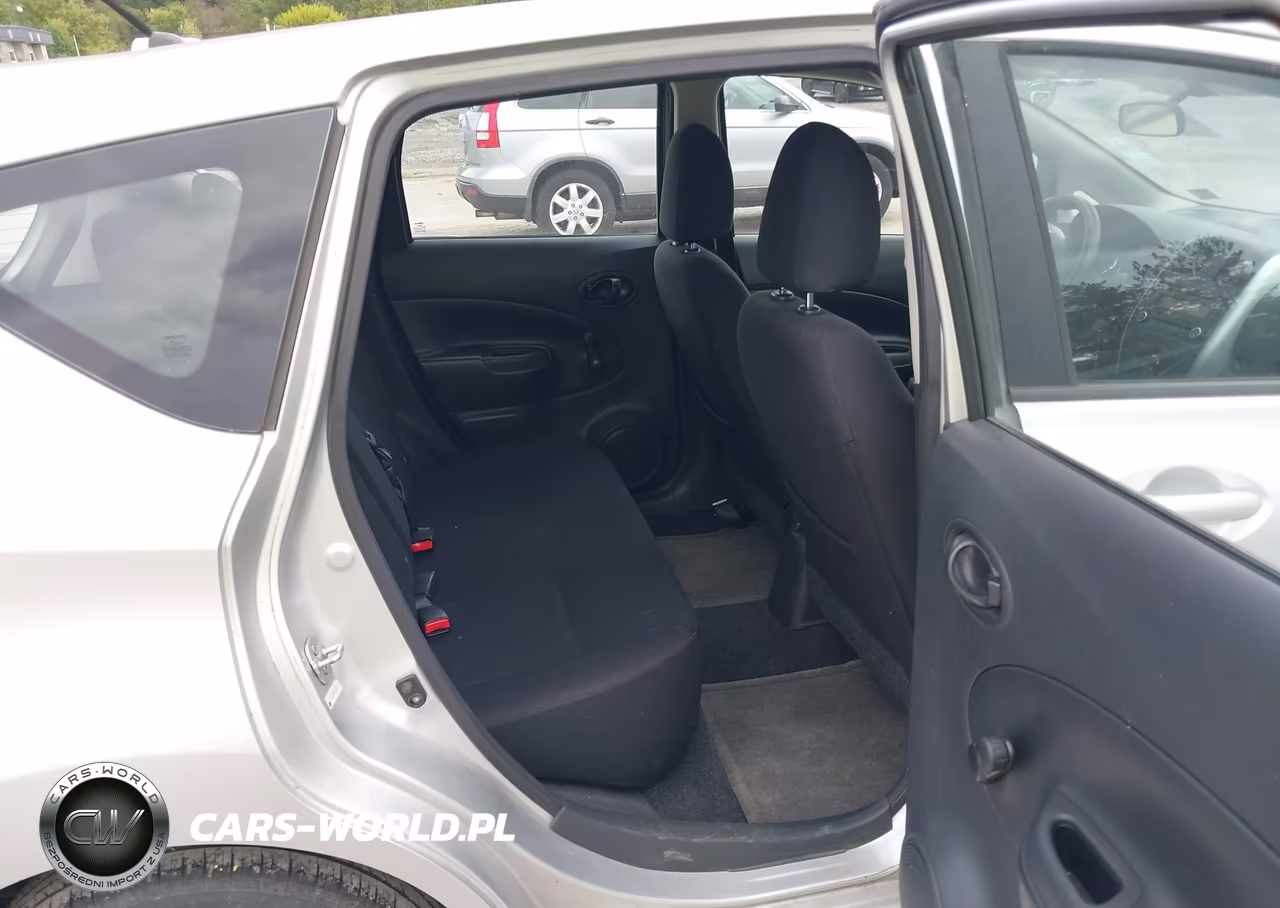 2015 Nissan Versa Note S Plus VIN:3N1CE2CP6FL357460 - 8