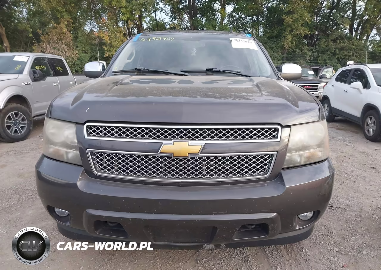 2011 Chevrolet Avalanche 1500 Ls VIN:3GNTKEE37BG255547 - 12