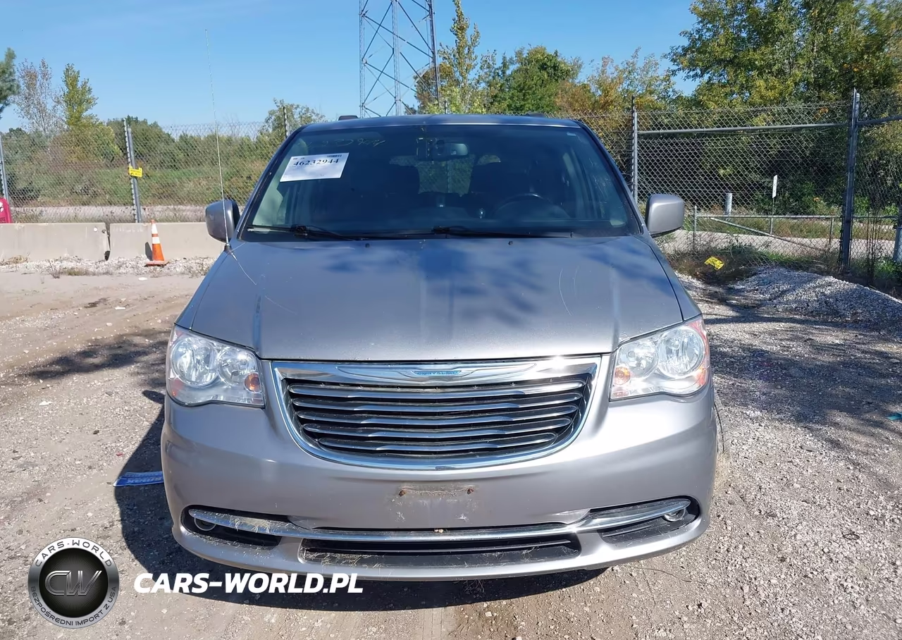 2016 Chrysler Town & Country Touring VIN:2C4RC1BG4GR112895 - 12