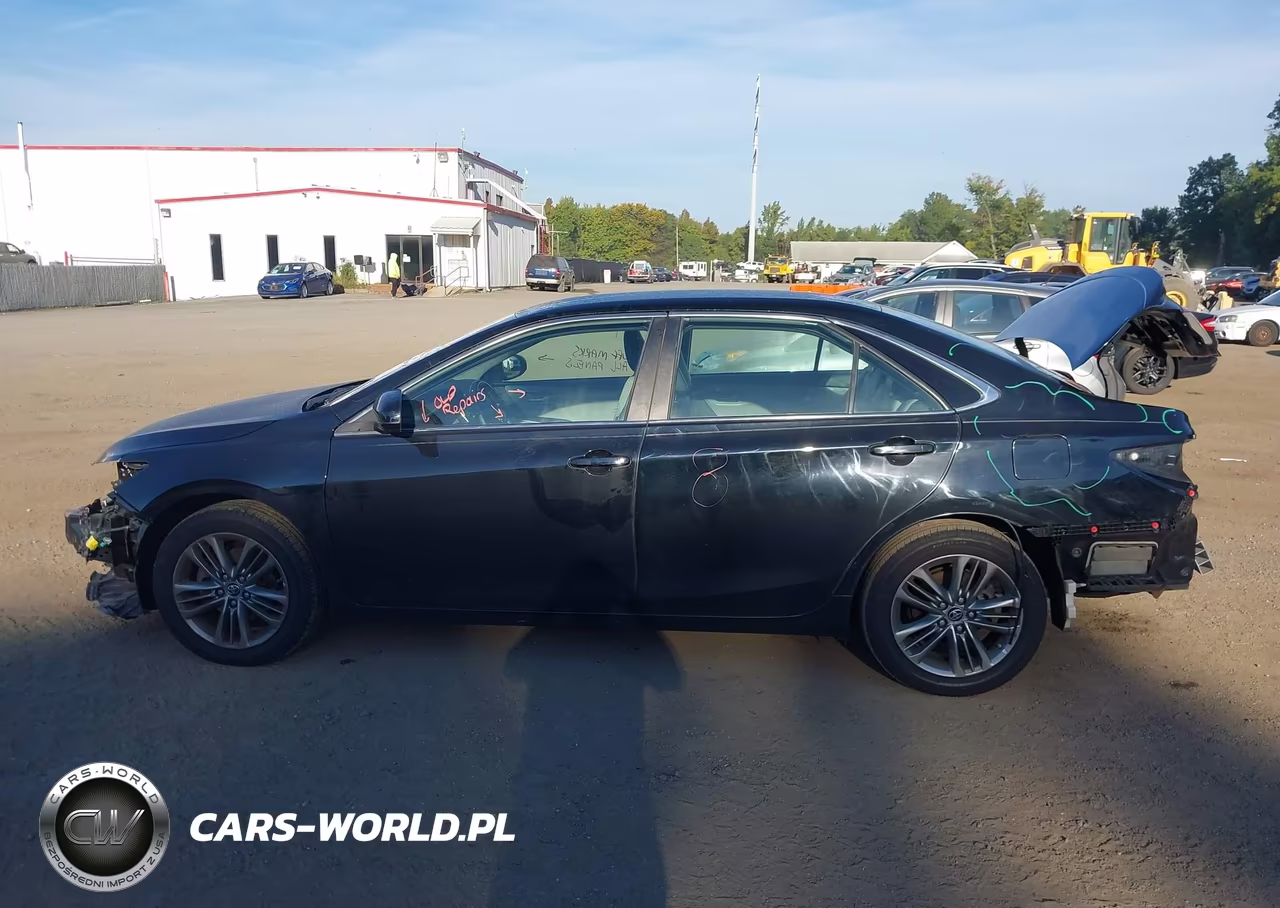 2015 Toyota Camry Se VIN:4T1BF1FKXFU482799 - 14
