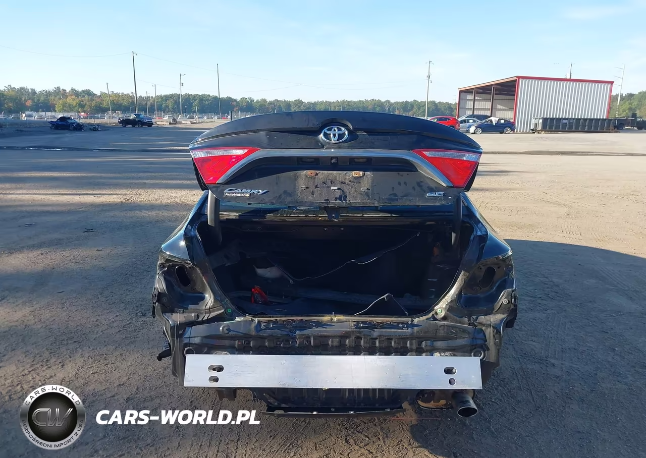 2015 Toyota Camry Se VIN:4T1BF1FKXFU482799 - 16