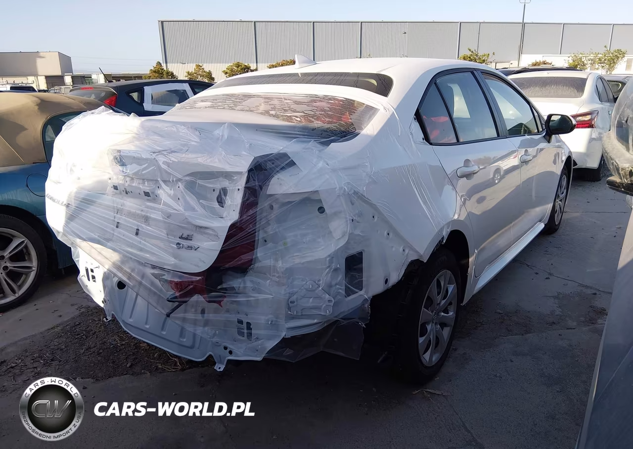2026 Toyota Corolla Hybrid Hybrid Le VIN:JTDBCMFE8T3139659 - 4