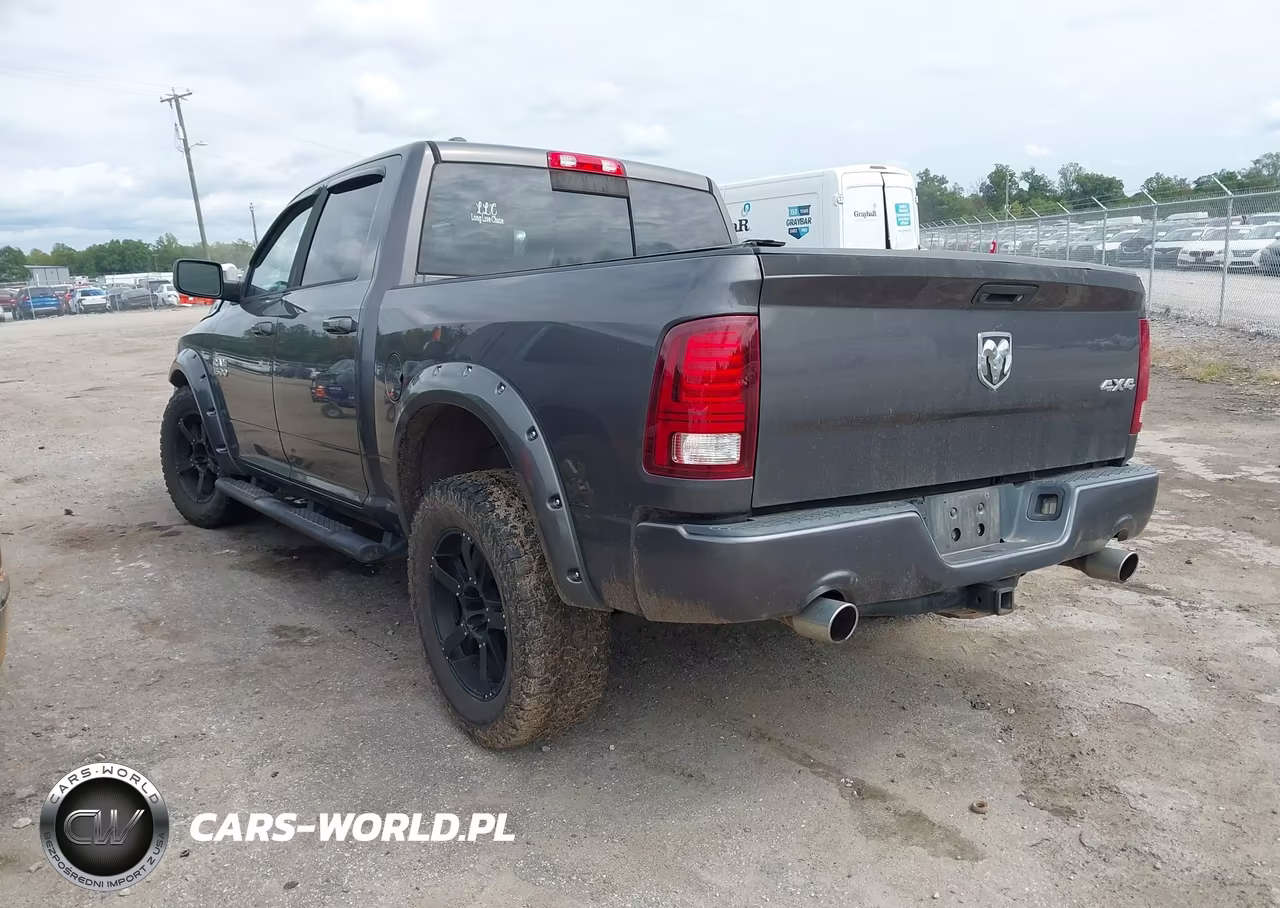 2016 Ram 1500 Sport VIN:1C6RR7MT5GS280837 - 3