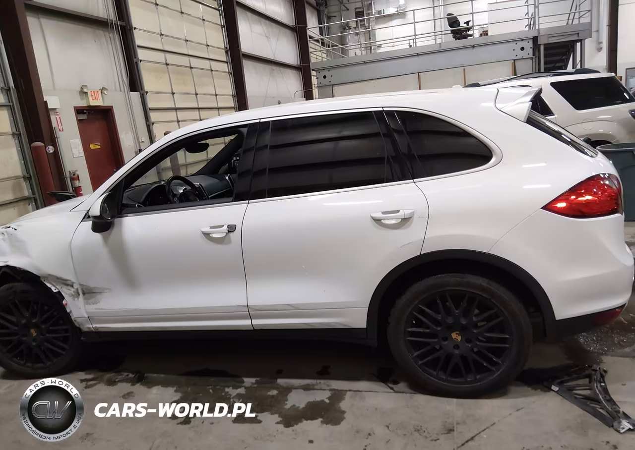 2014 Porsche Cayenne Platinum Edition VIN:WP1AA2A24ELA07213 - 14
