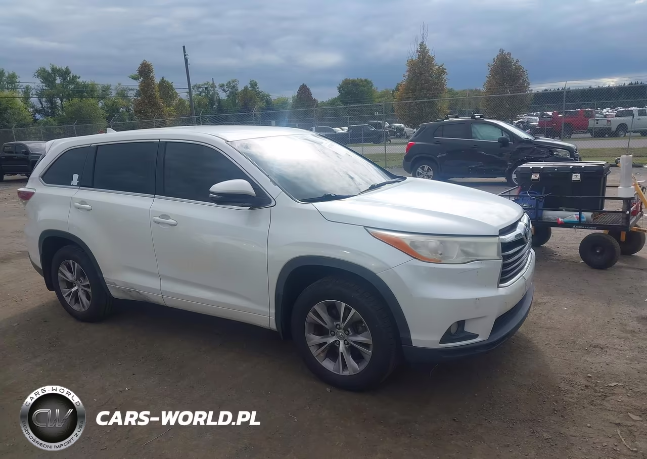 2014 Toyota Highlander Le Plus V6