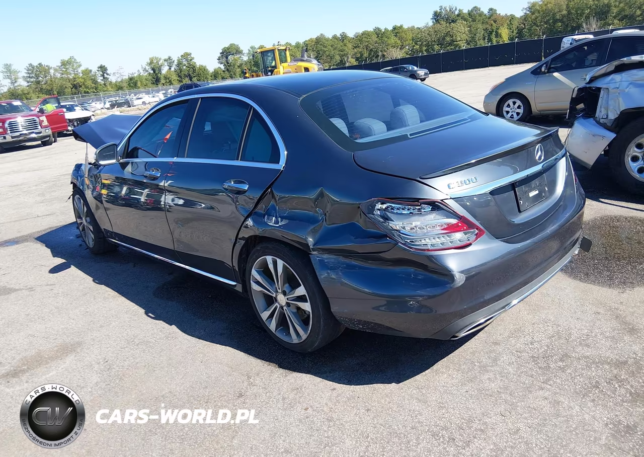 2015 Mercedes-Benz C 300 VIN:55SWF4JBXFU078696 - 3