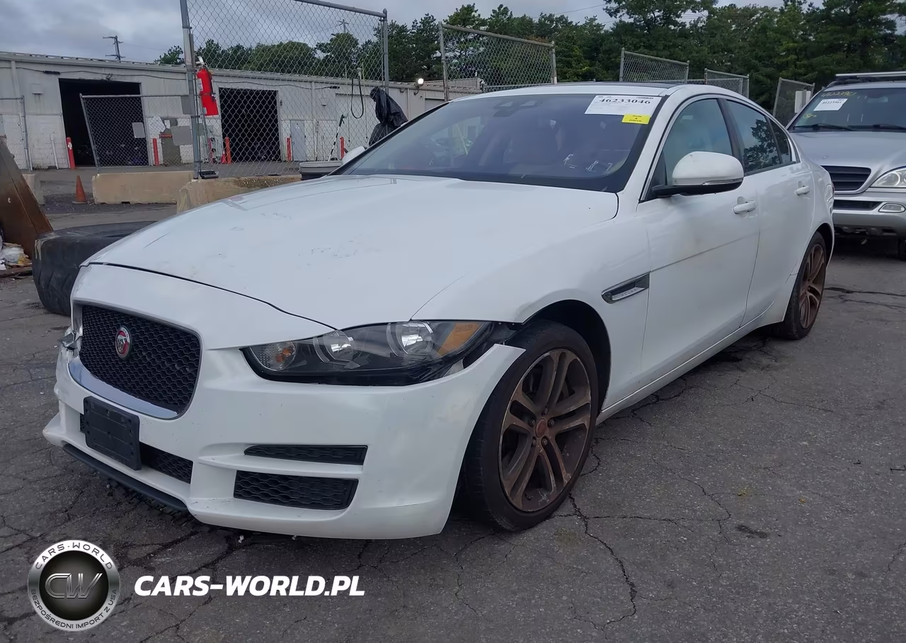 2017 Jaguar Xe 35T Premium VIN:SAJAJ4BV1HCP10697 - 2