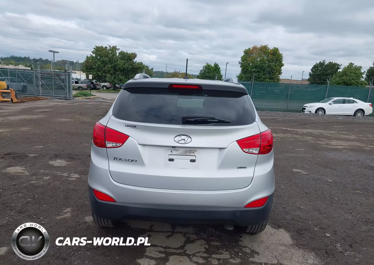 2015 Hyundai Tucson Se VIN:KM8JUCAG8FU043553 - 16