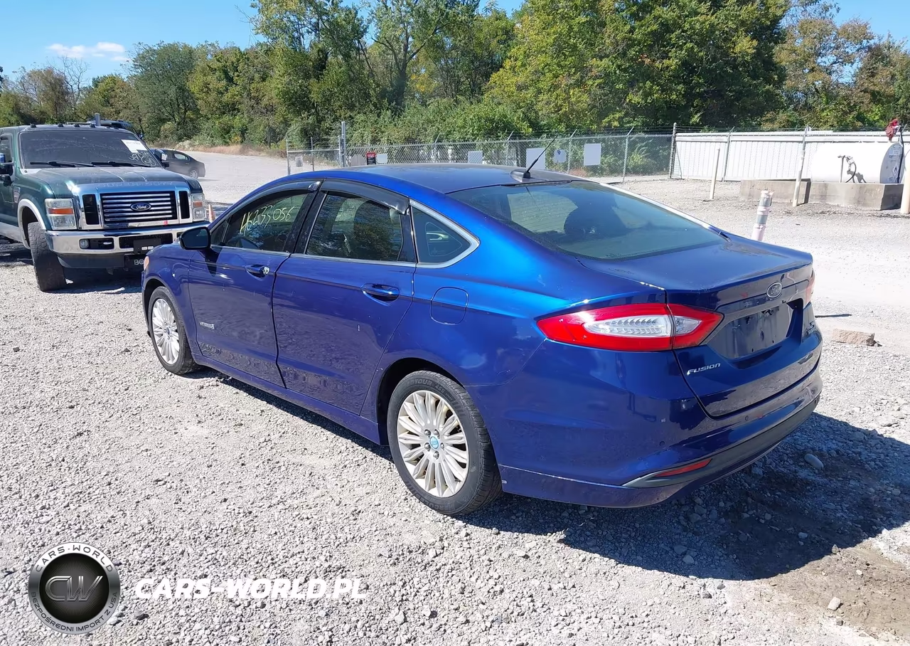 2013 Ford Fusion Hybrid Se VIN:3FA6P0LU4DR218281 - 3
