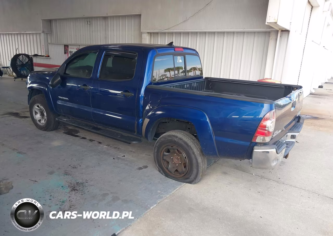 2015 Toyota Tacoma Prerunner V6 VIN:5TFJU4GNXFX084510 - 3