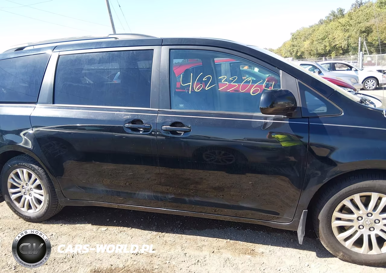 2012 Toyota Sienna Xle V6 8 Passenger VIN:5TDYK3DC1CS179069 - 13