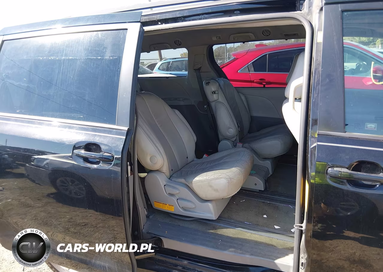 2012 Toyota Sienna Xle V6 8 Passenger VIN:5TDYK3DC1CS179069 - 8