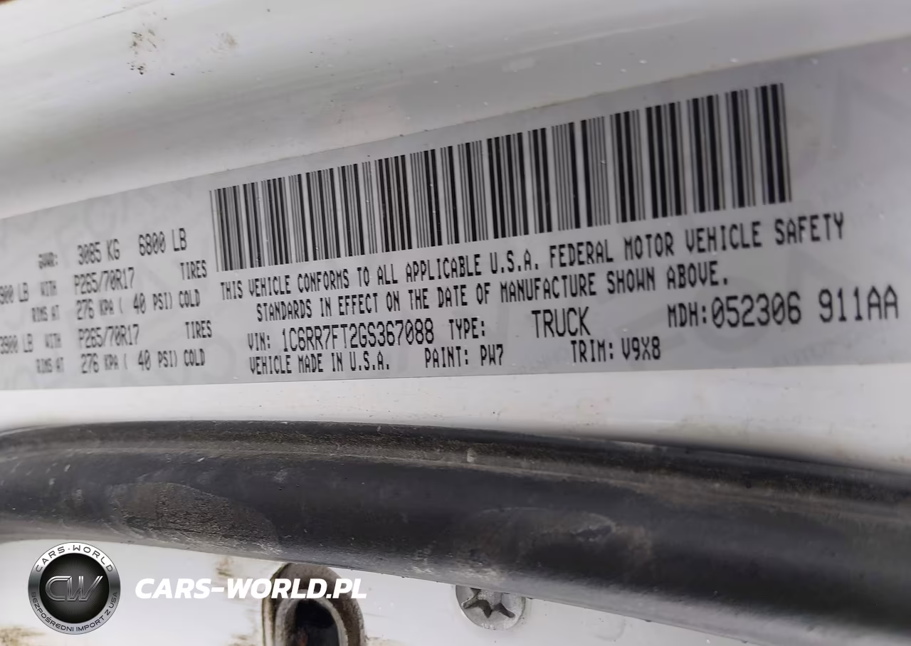 2016 Ram 1500 Tradesman VIN:1C6RR7FT2GS367088 - 9