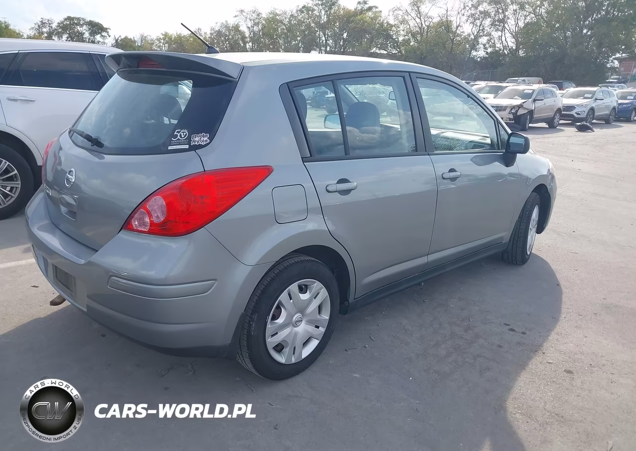 2010 Nissan Versa 1.8S VIN:3N1BC1CP4AL436551 - 4
