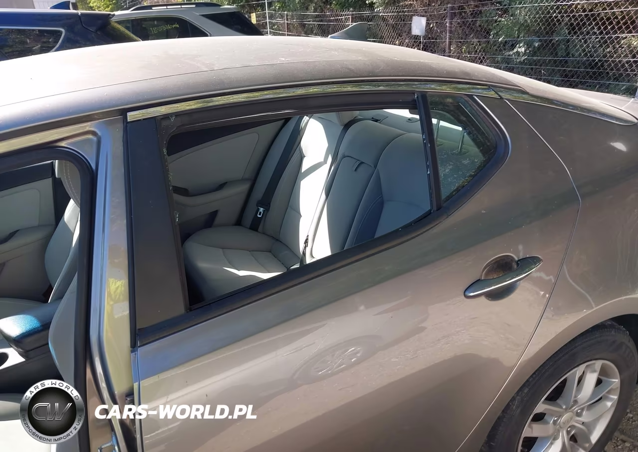 2013 Kia Optima Lx VIN:5XXGM4A70DG161670 - 12