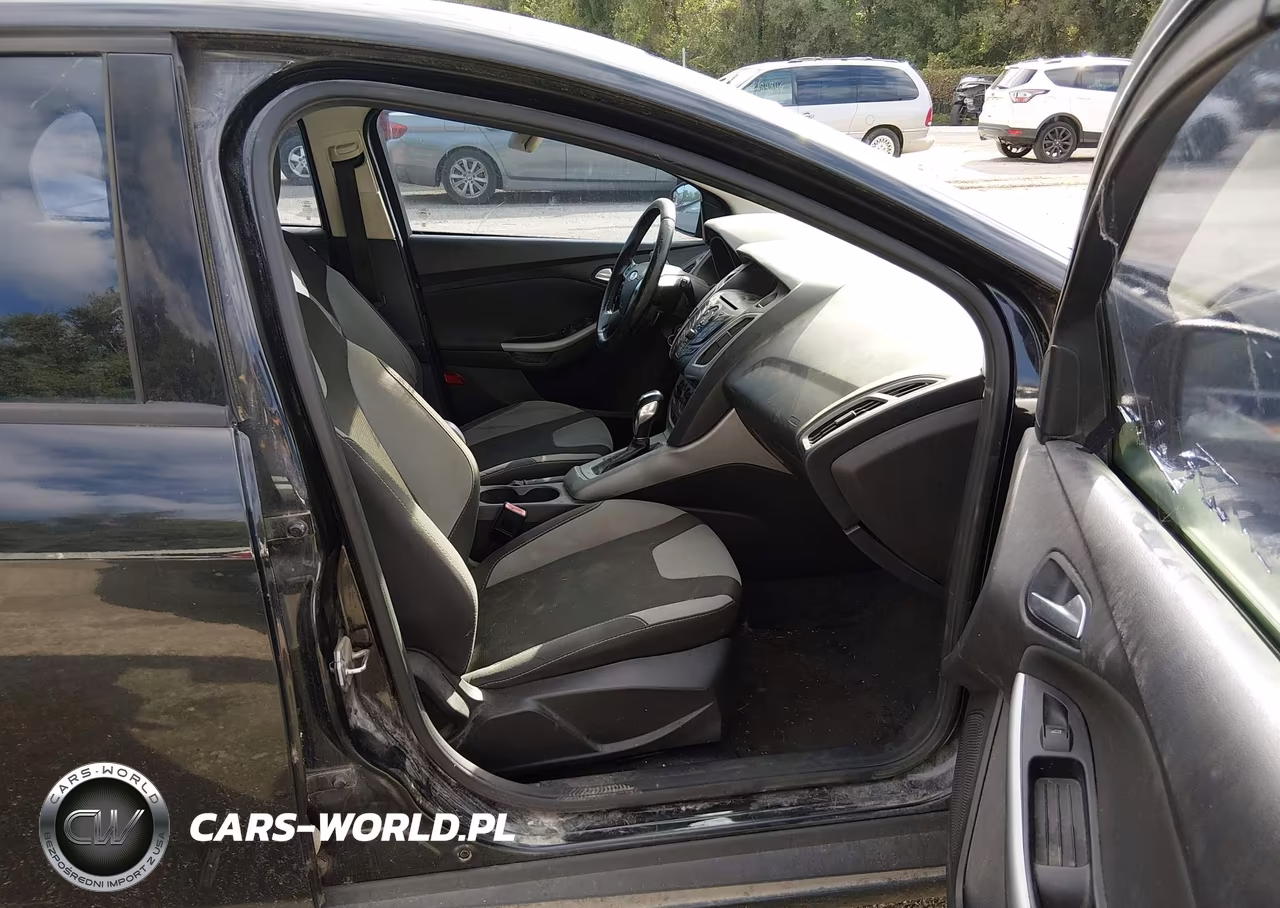 2012 Ford Focus Se VIN:1FAHP3K28CL304457 - 5