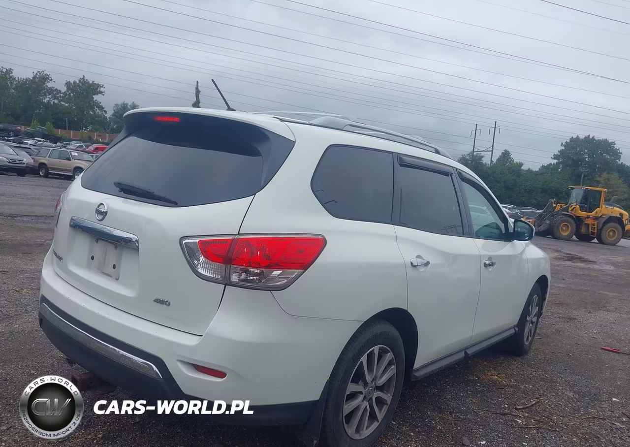 2015 Nissan Pathfinder S VIN:5N1AR2MM6FC652109 - 4