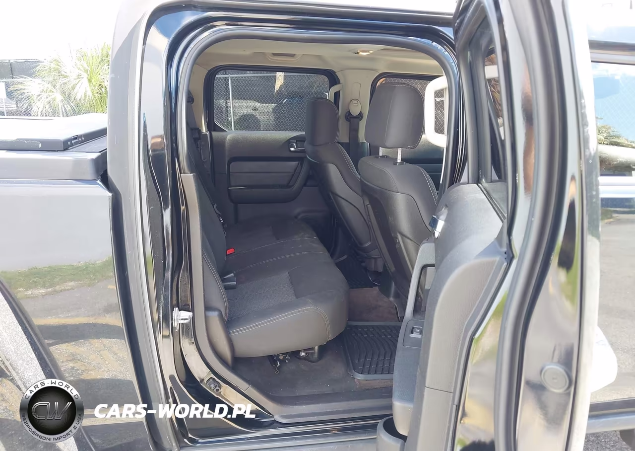 2010 Hummer H3T Crew Cab VIN:5GNRNGEE3A8118990 - 8