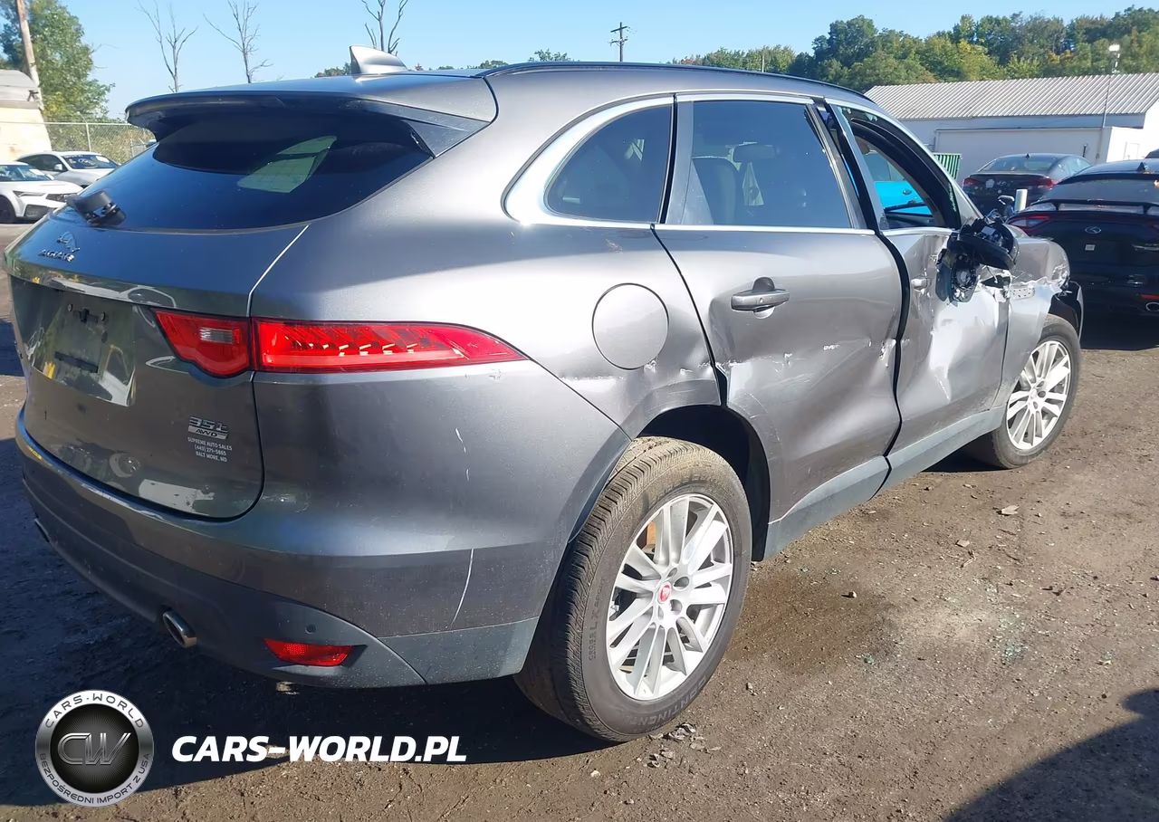 2017 Jaguar F-Pace 35T Prestige VIN:SADCK2BV8HA091928 - 4