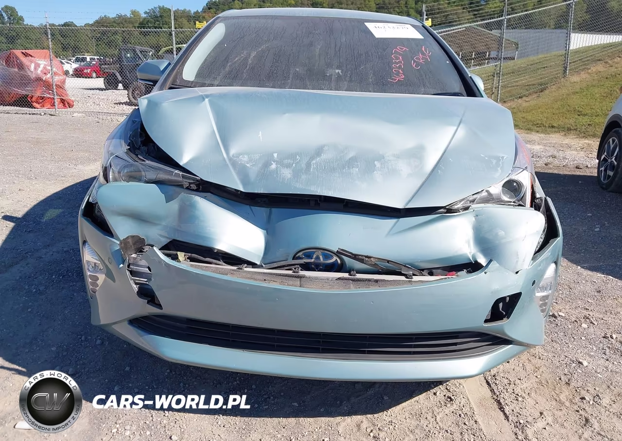 2017 Toyota Prius Three Touring VIN:JTDKARFU8H3544633 - 6