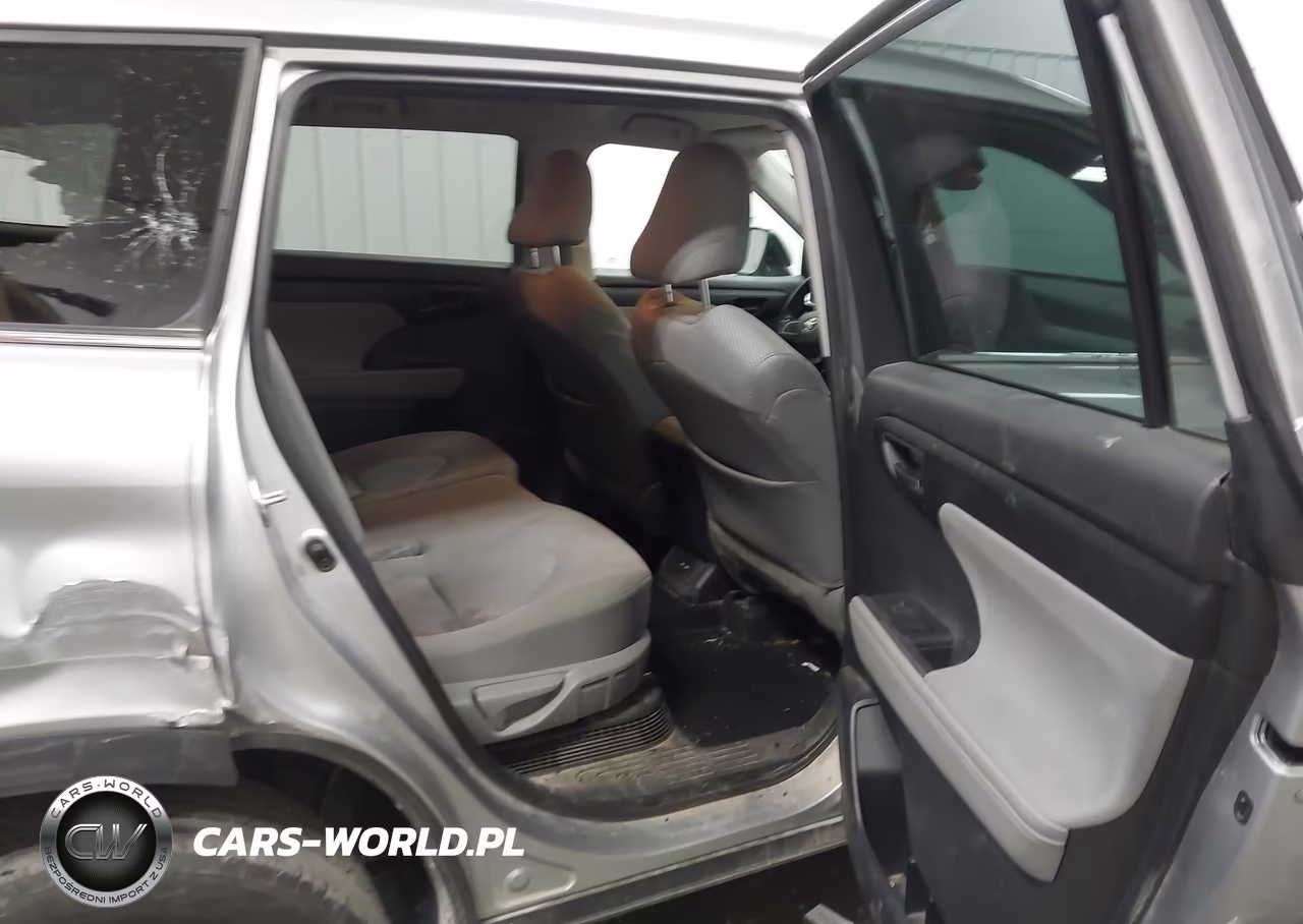 2020 Toyota Highlander Hybrid Le VIN:5TDBBRCHXLS504761 - 8
