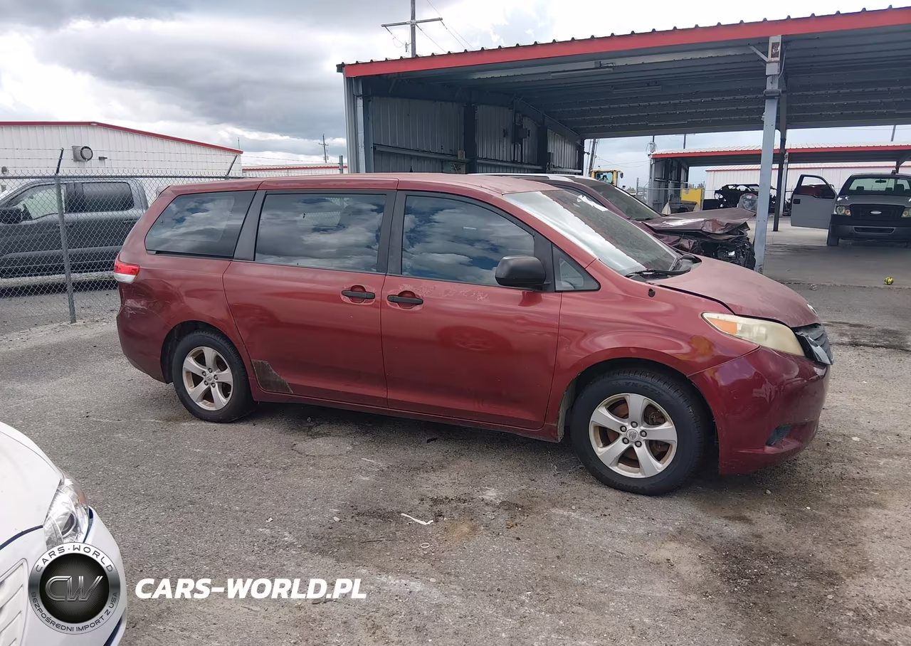 2012 Toyota Sienna Base 7 Passenger VIN:5TDKA3DC9CS013052 - 13
