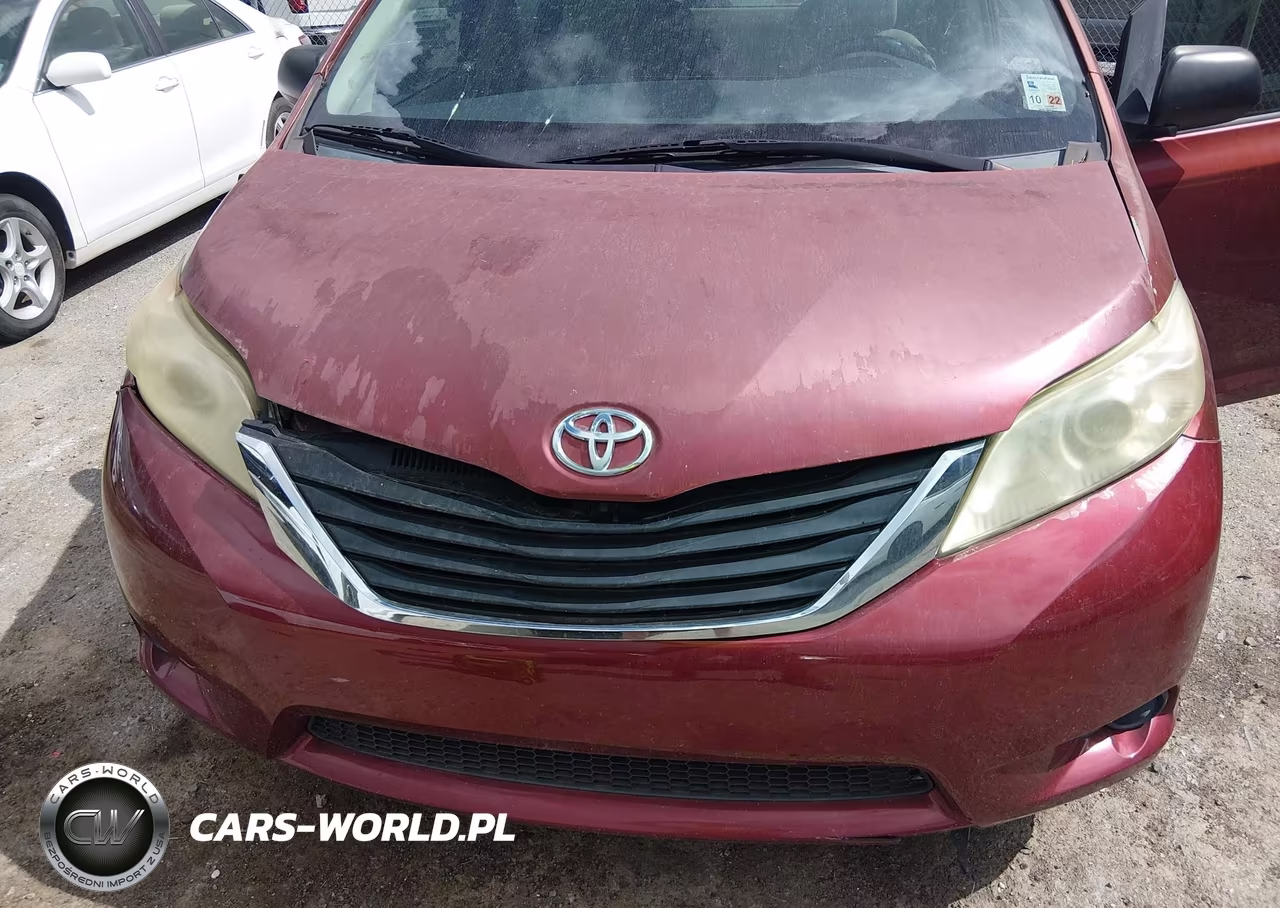 2012 Toyota Sienna Base 7 Passenger VIN:5TDKA3DC9CS013052 - 6