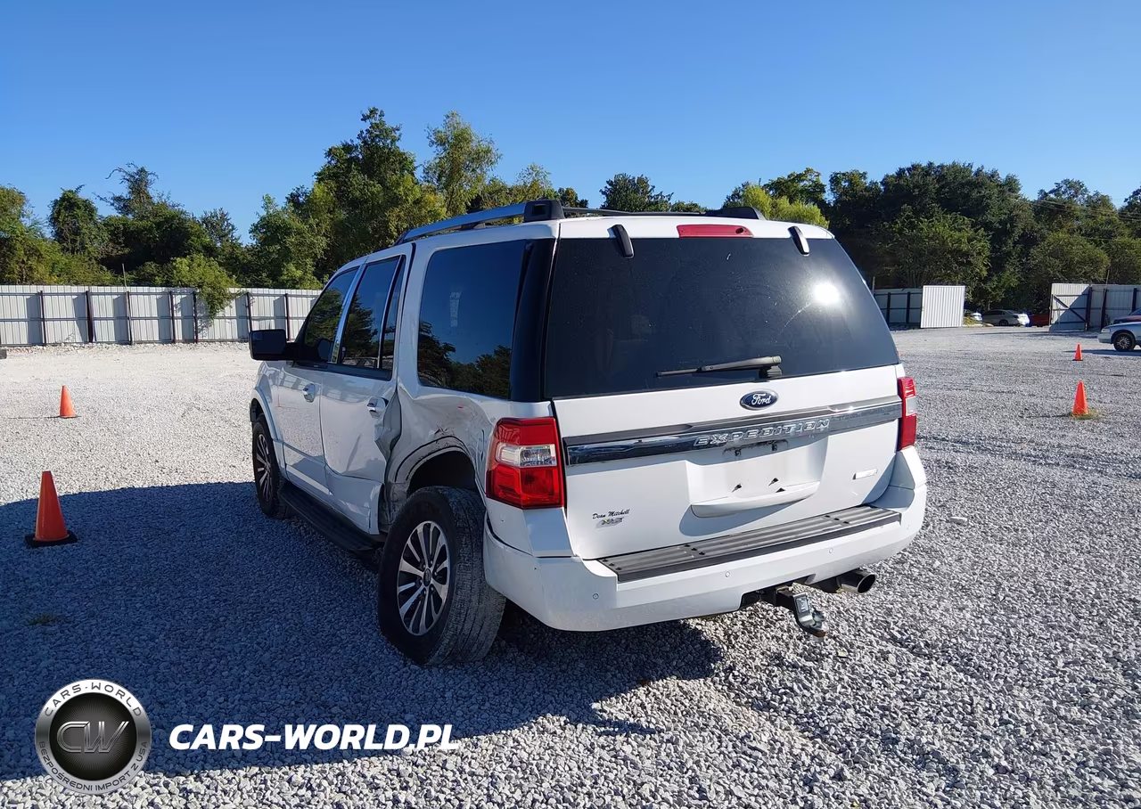 2017 Ford Expedition Xlt VIN:1FMJU1HTXHEA40187 - 3