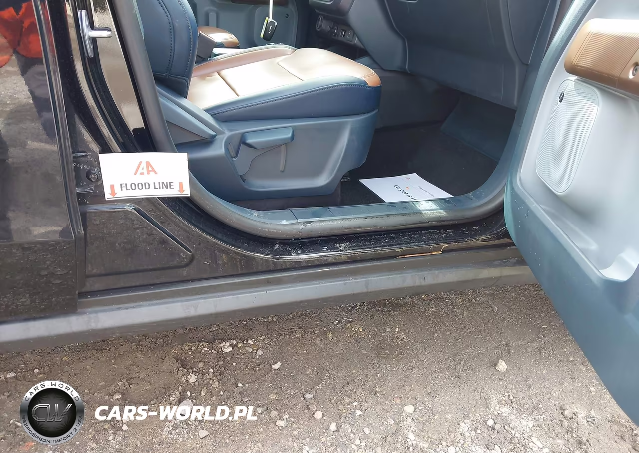 2022 Ford Maverick Lariat VIN:3FTTW8F9XNRA22658 - 13