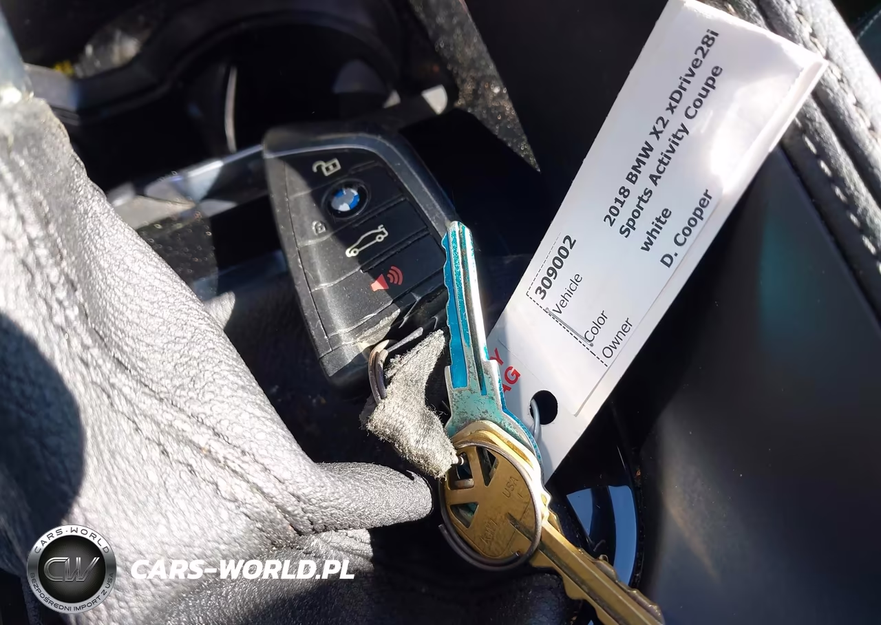 2018 BMW X2 xDrive28I VIN:WBXYJ5C34JEF71309 - 11