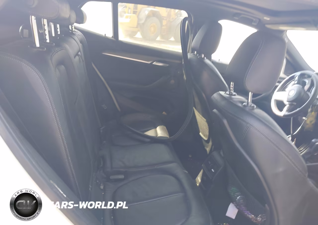 2018 BMW X2 xDrive28I VIN:WBXYJ5C34JEF71309 - 8