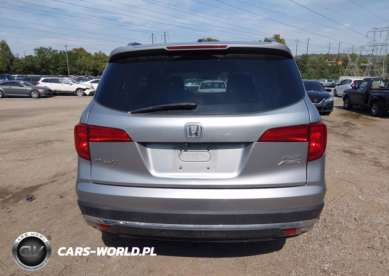 2017 Honda Pilot Elite VIN:5FNYF6H07HB012488 - 16